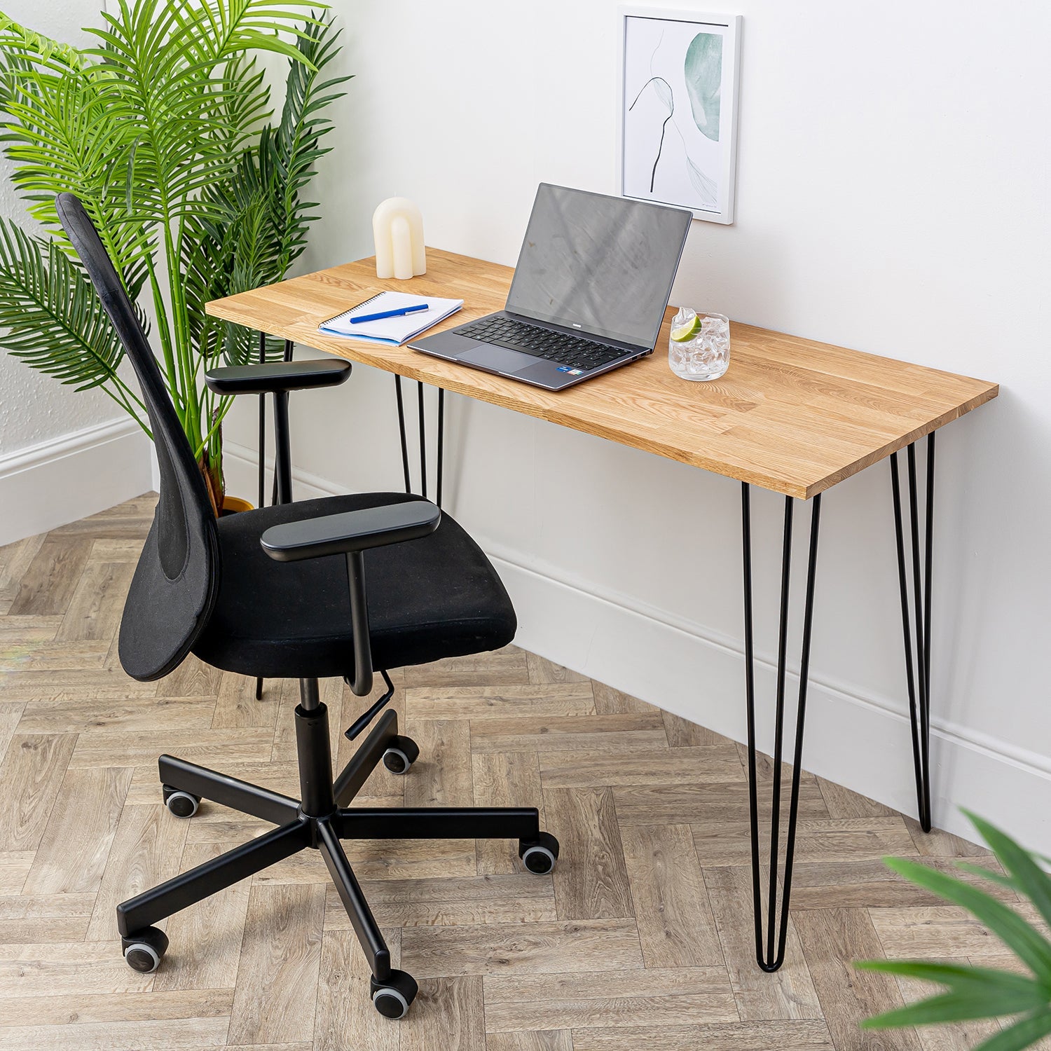 L shaped desk clearance with hairpin legs