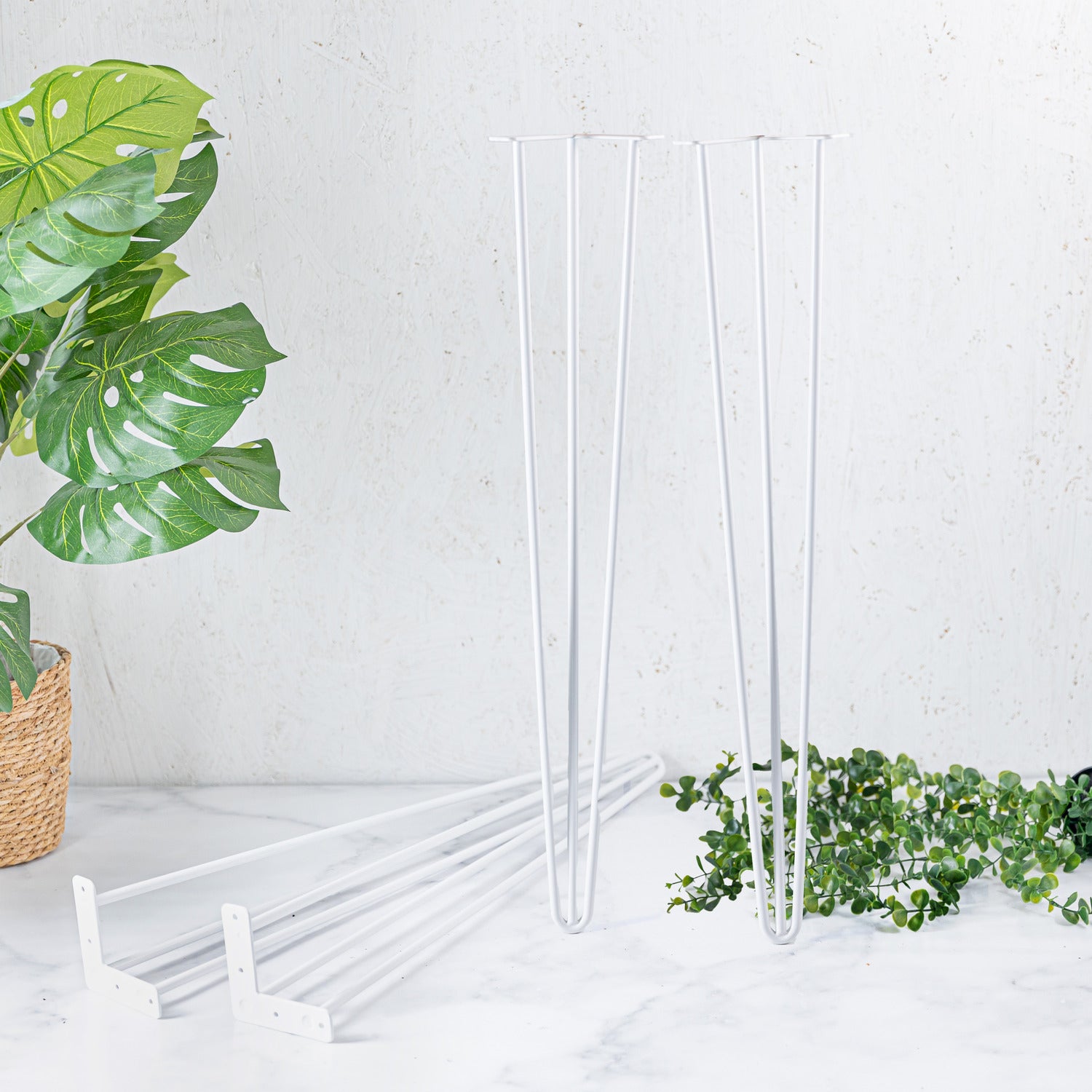 Light Wood Table with White Hairpin Legs