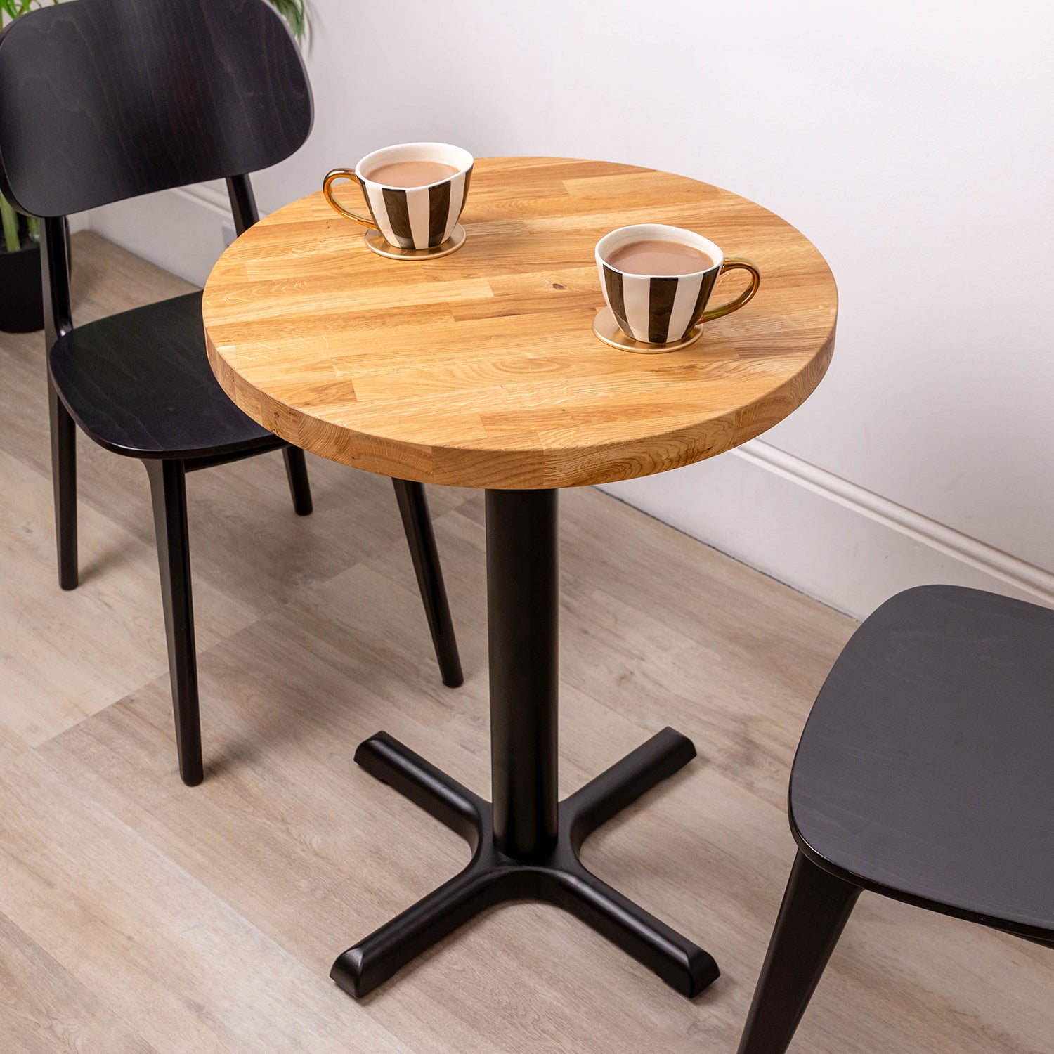 Solid Oak Round Cafe Table | ⌀600mm