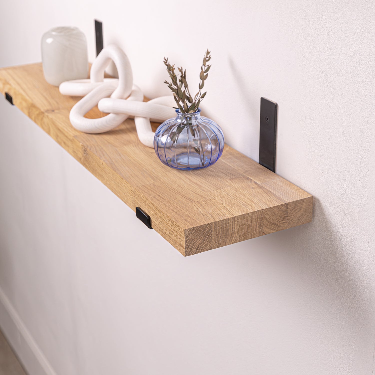 Solid Oak Wall Shelf (Sanded) - 40mm thick with Black Up-Style Scaffolding Brackets