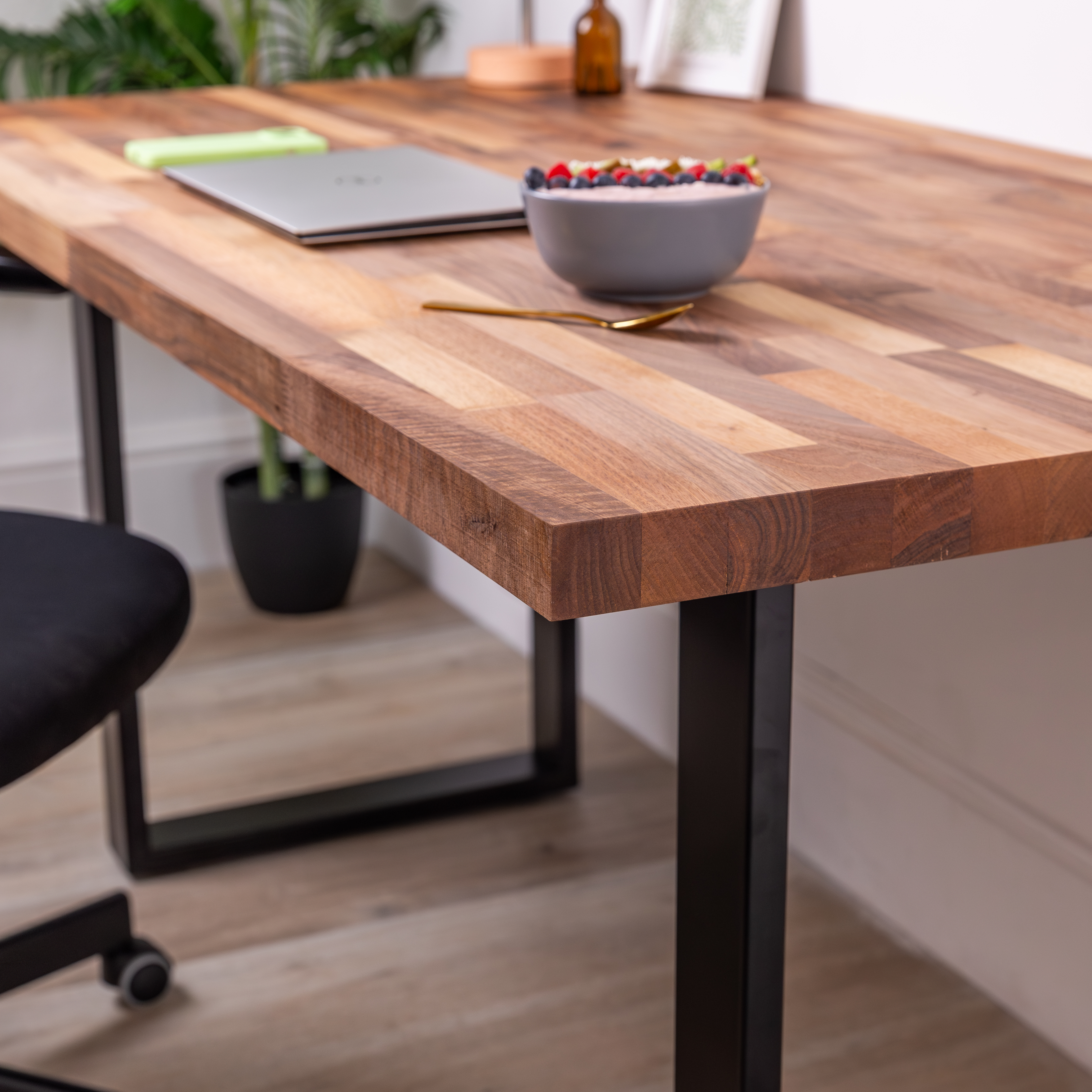 Walnut Solid Wood Desktop